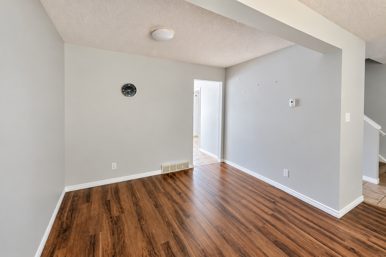 126 Belmont Drive #17 - Photo 4 of 19