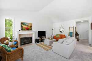 featured image of 665 Cherry Ave