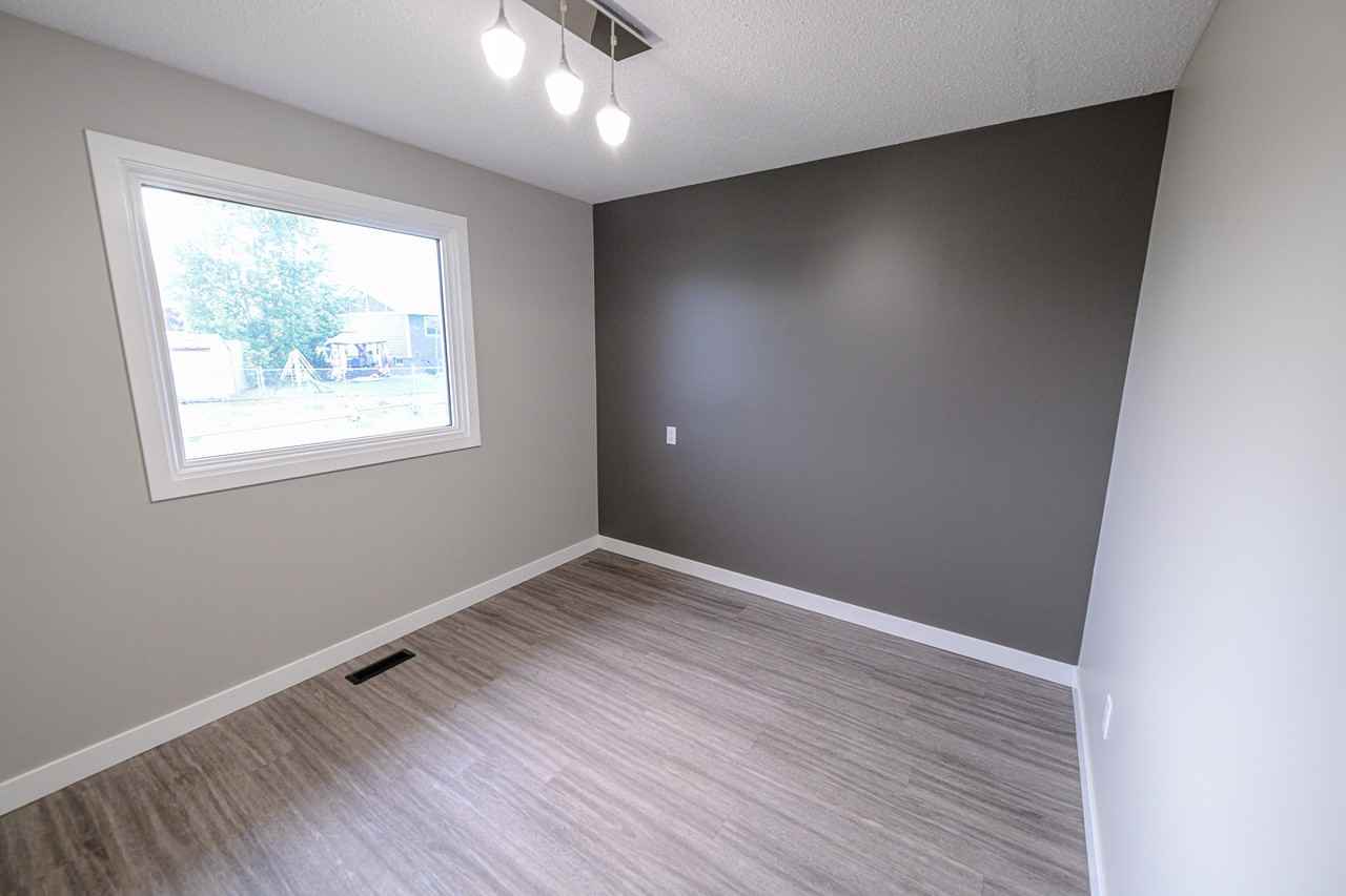 9318 108 Ave - Photo 5 of 19