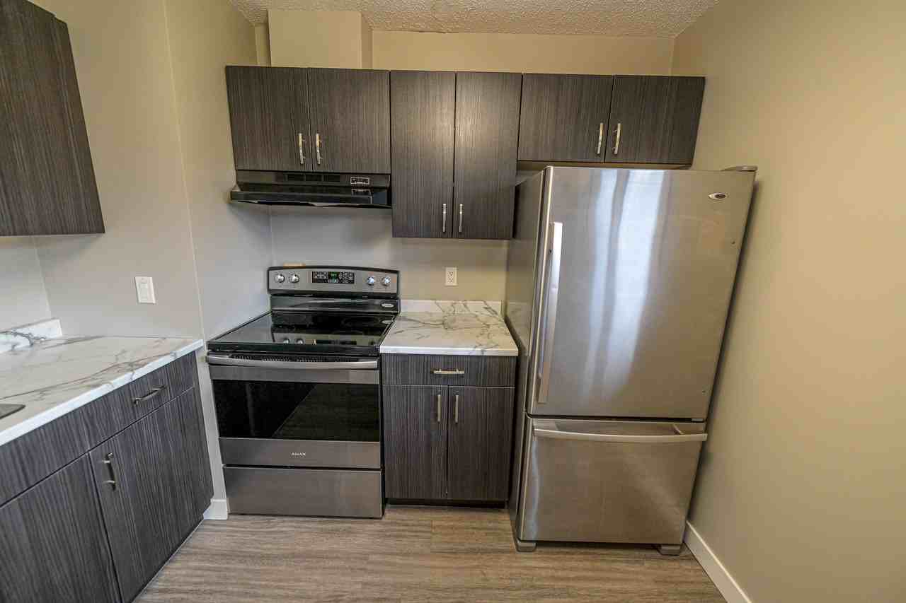 9318 108 Ave - Photo 7 of 19
