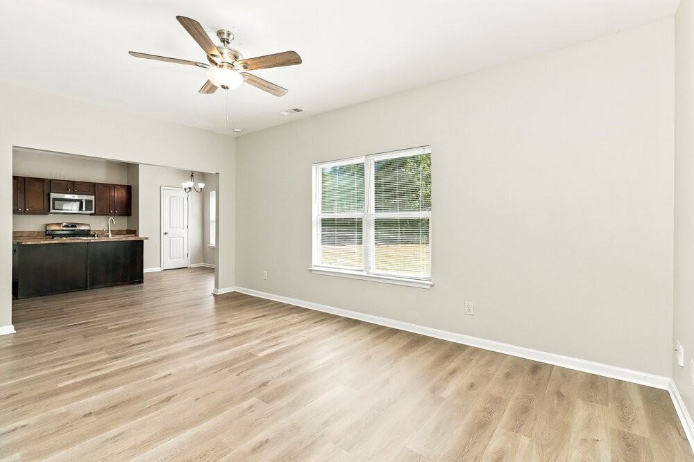 73 Hamil Ct Nw - Photo 5 of 17