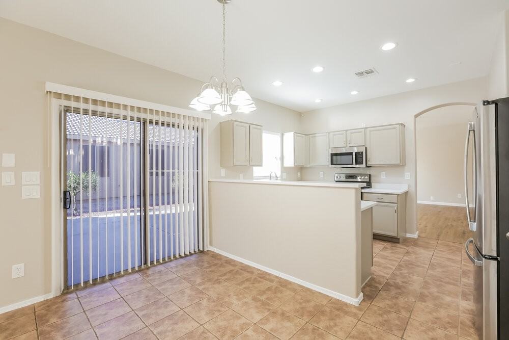 1415 E Gary Way - Photo 4 of 16