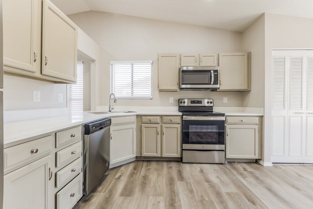 1720 W Chilton St - Photo 7 of 16