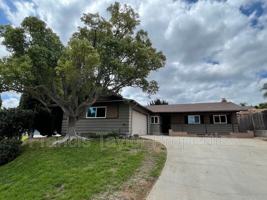 featured image of 1445 Glen Avon Dr