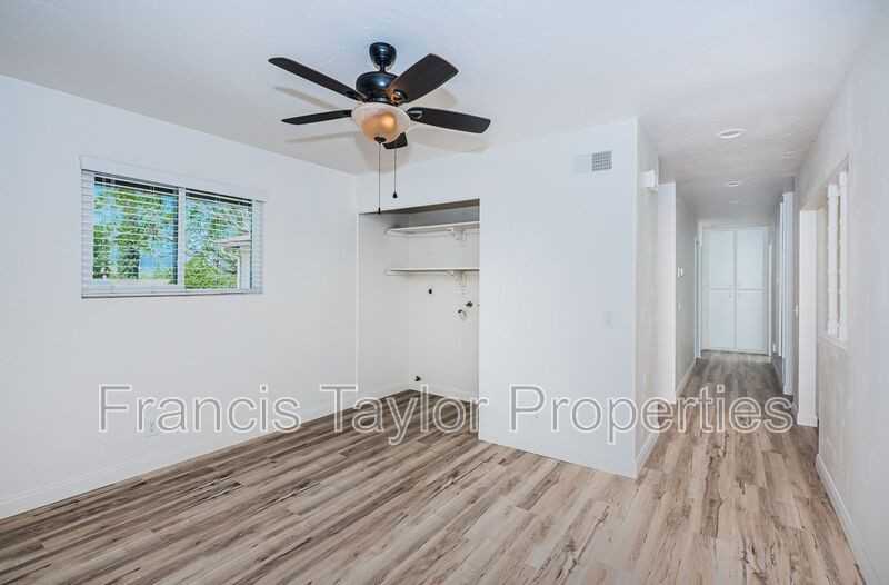 1445 Glen Avon Dr - Photo 4 of 19