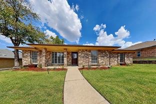 1605 Brighton Dr - Photo 1 of 1