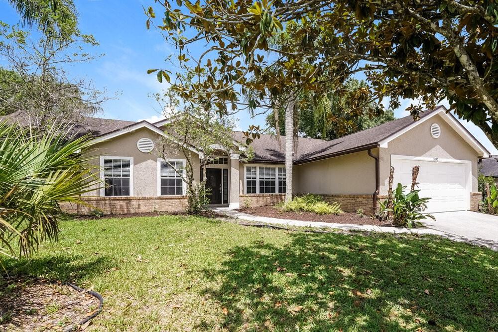3035 Bluffton Cv - Photo 3 of 16