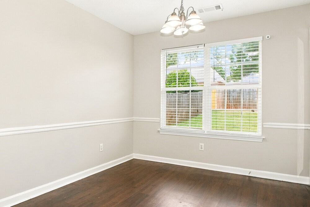 225 Magnolia Garden Ln - Photo 6 of 17