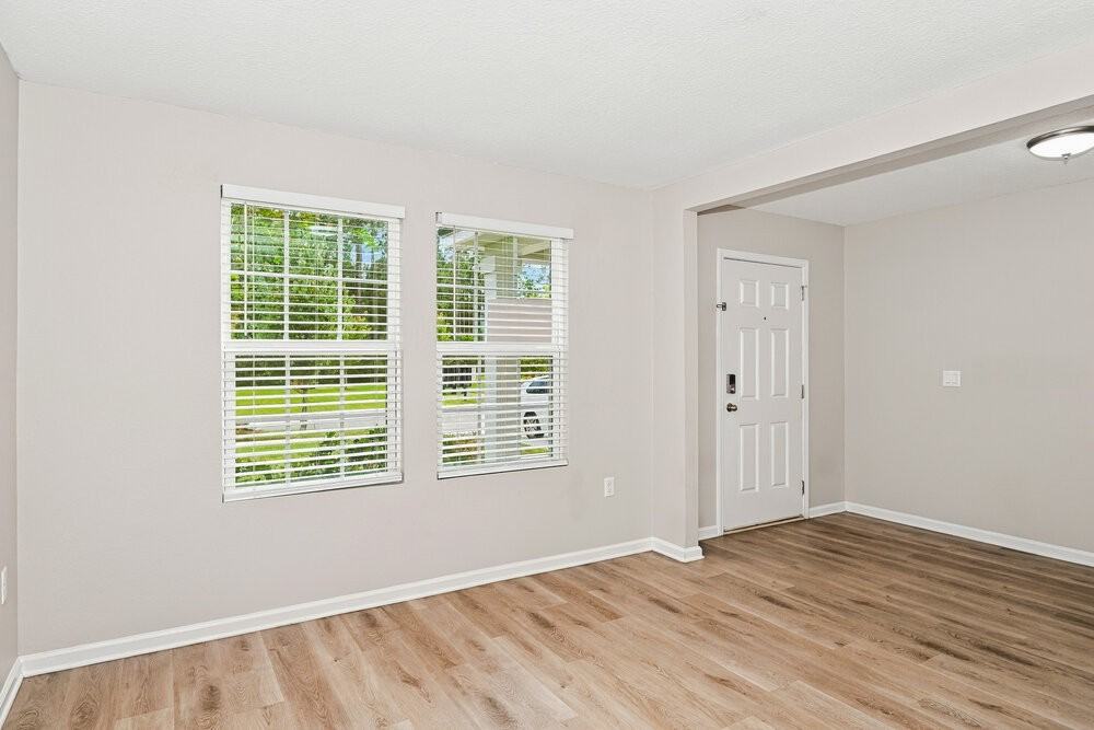 3059 Firethorn Ave - Photo 4 of 17