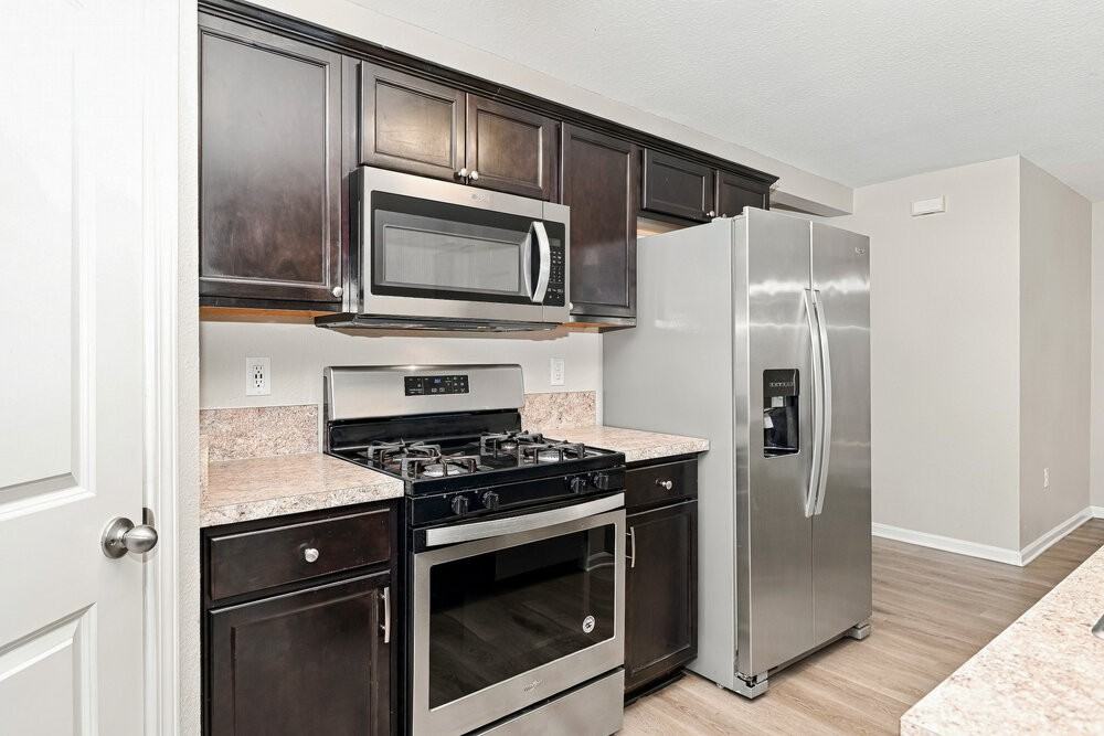 3059 Firethorn Ave - Photo 6 of 17