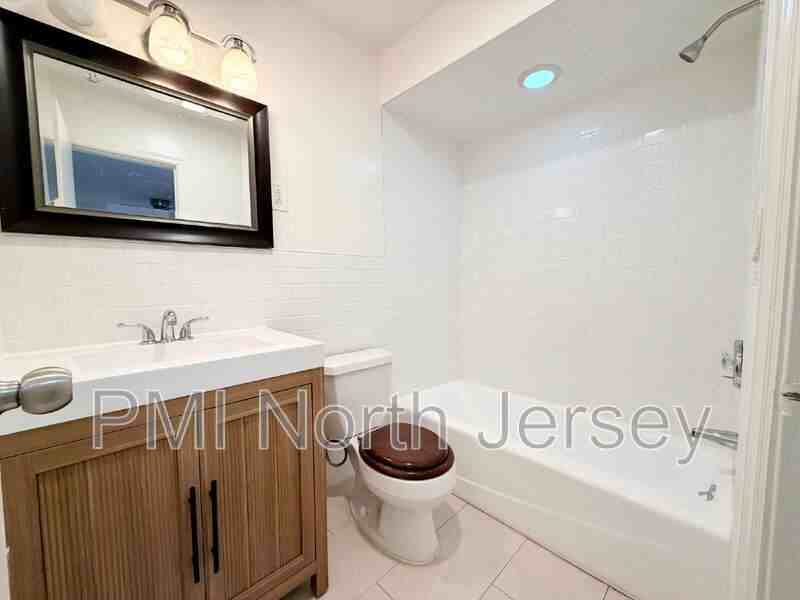 9051 Palisade Ave #8 - Photo 6 of 15