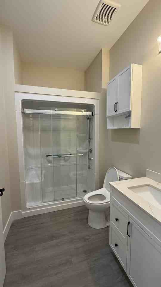 14 Queen Street North - Photo 3 of 13