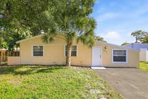 featured image of 820 Carolina Ave