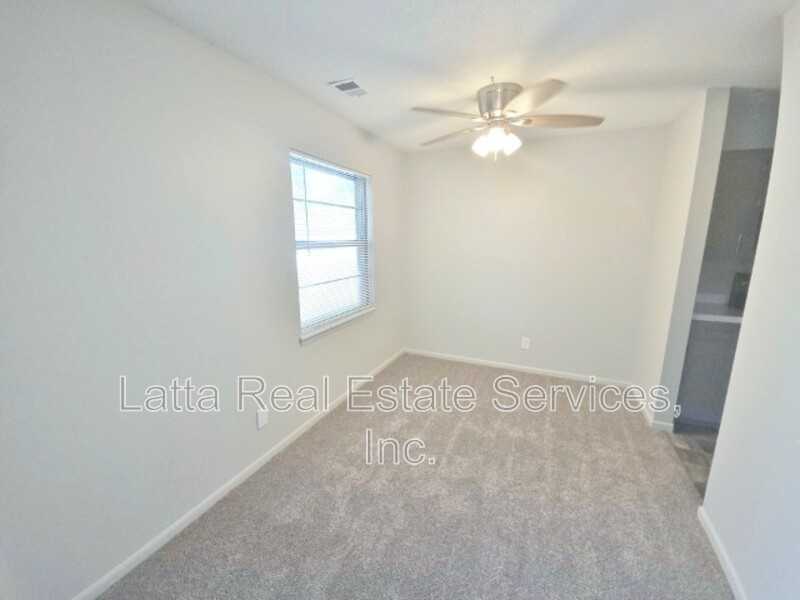 12500 E 40th St S #C - Photo 3 of 6