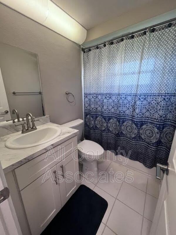 4122 Hampton Dr - Photo 6 of 20