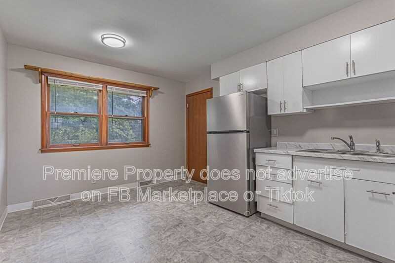 252 Bonaire St - Photo 5 of 9