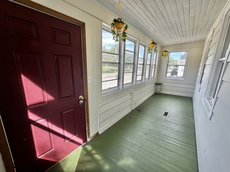 606 N Baird St - Photo 4 of 19