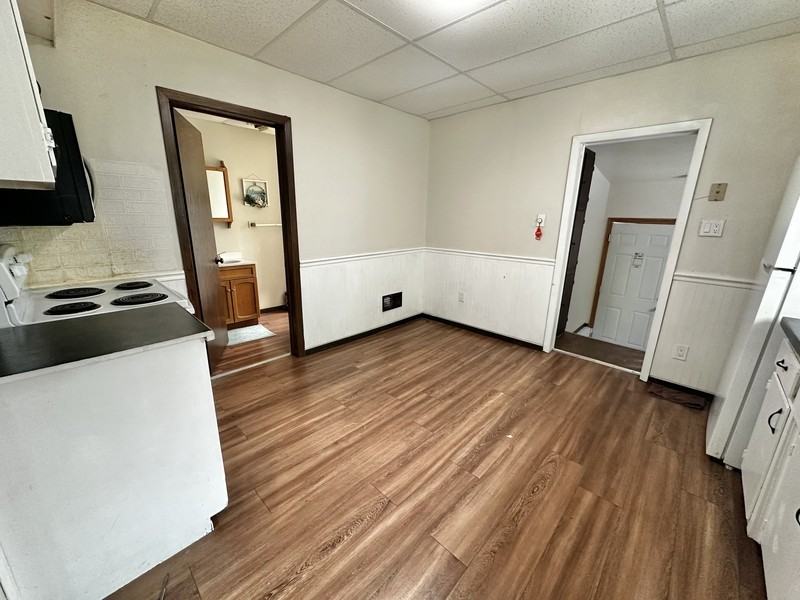 606 N Baird St - Photo 7 of 19