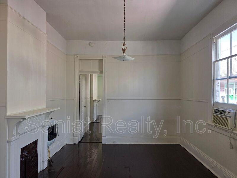 3032 Palmyra St - Photo 3 of 8
