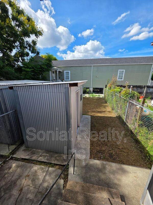 3032 Palmyra St - Photo 7 of 8