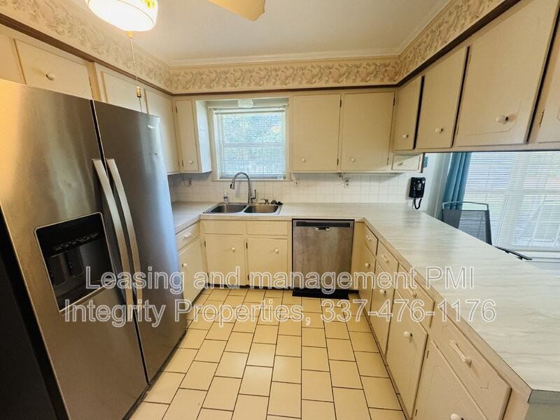 204 Debby Dr - Photo 6 of 25