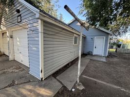 featured image of 154 E Harris St