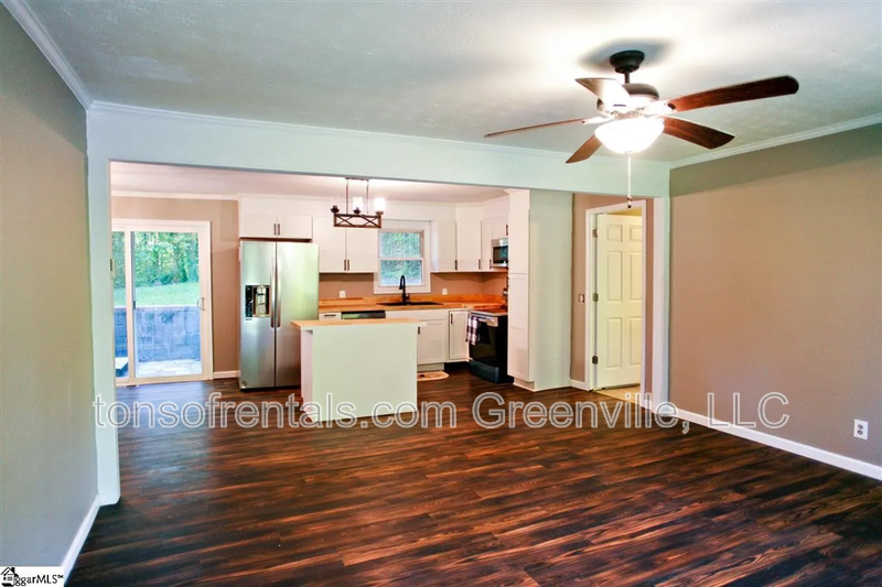 208 Rison Rd - Photo 3 of 9