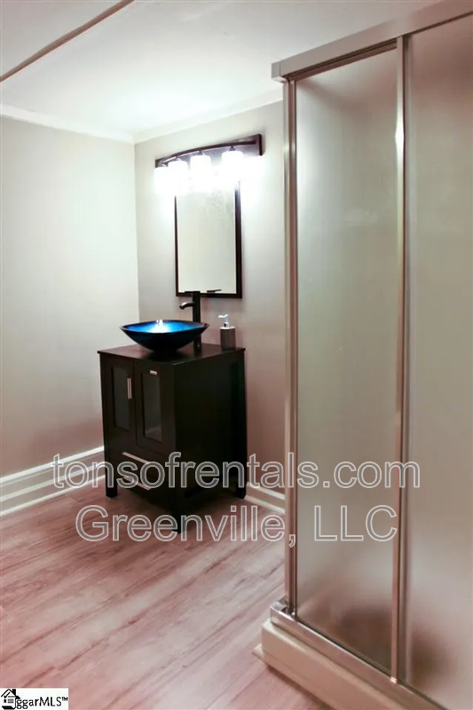 208 Rison Rd - Photo 4 of 9