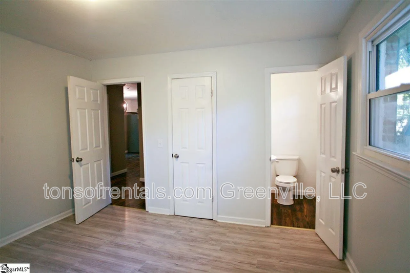 208 Rison Rd - Photo 5 of 9