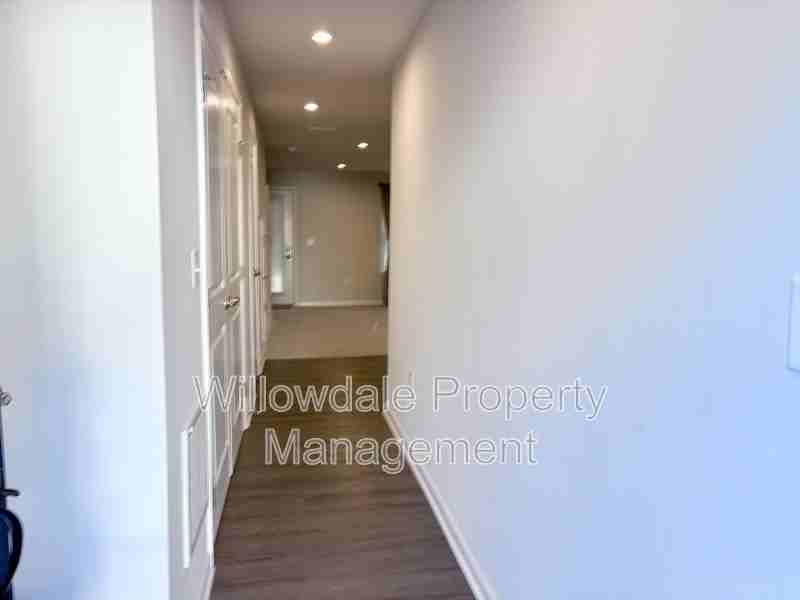 1351 Chowan Ave - Photo 3 of 24
