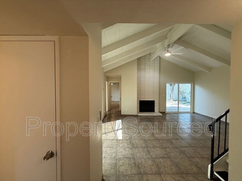 317 De Vega Ct - Photo 6 of 45