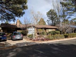 featured image of 422 E David Dr