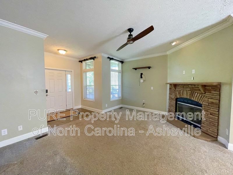 10 Northside Dr - Photo 2 of 15
