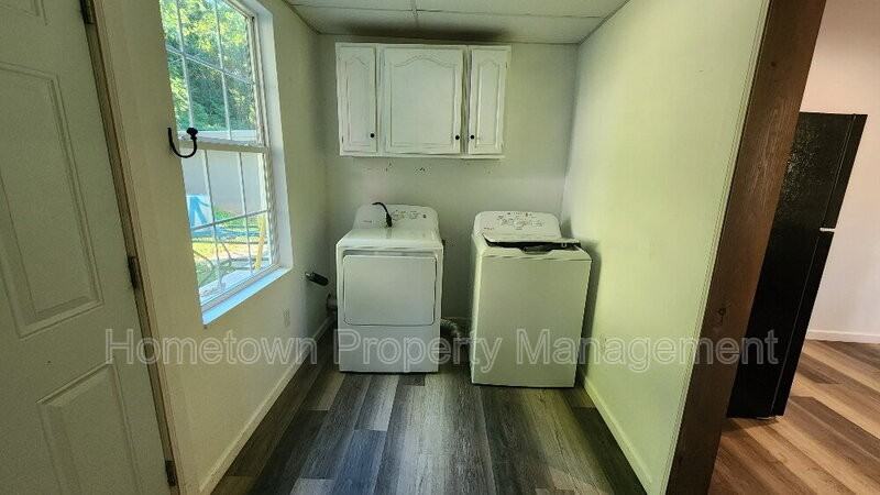 252 River Rd #B - Photo 2 of 8
