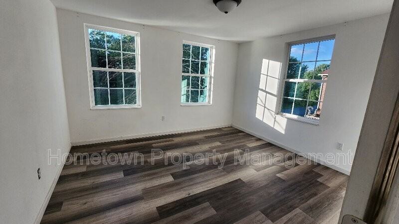 252 River Rd #B - Photo 4 of 8