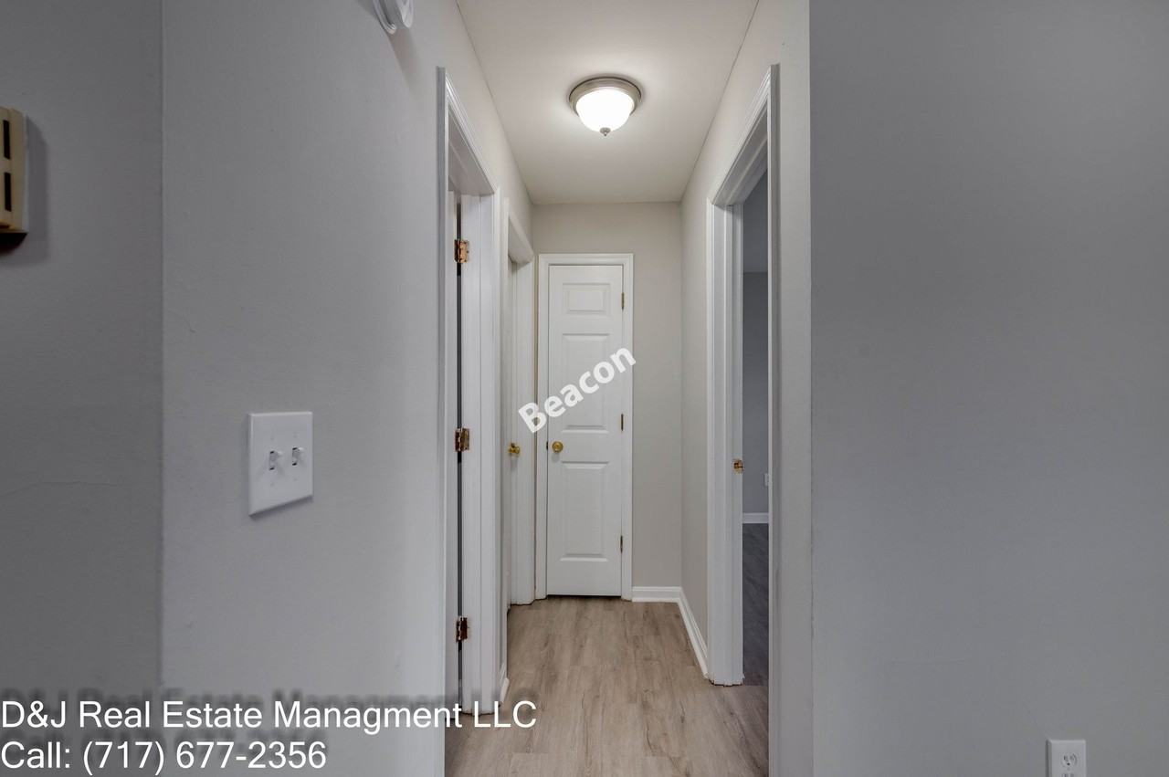 Beacon Apartments - Photo 7 of 29