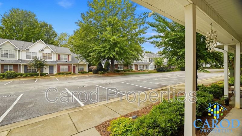 302 Bridford Downs Dr - Photo 5 of 39