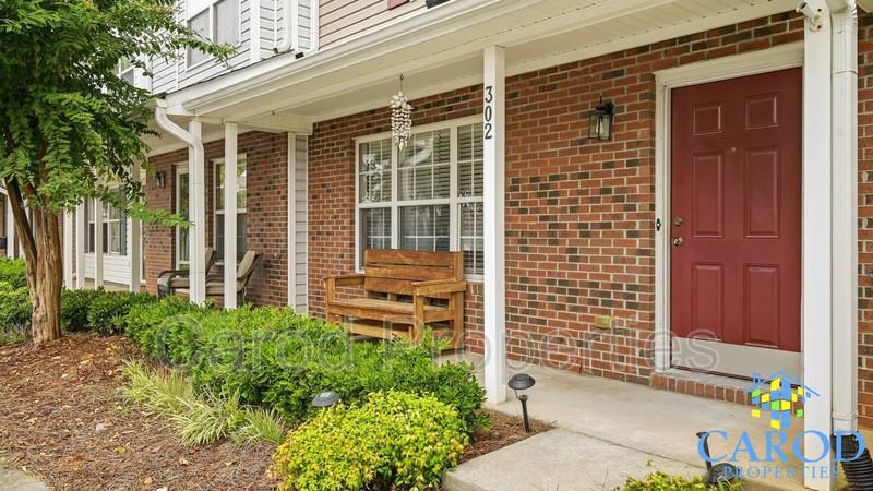 302 Bridford Downs Dr - Photo 6 of 39