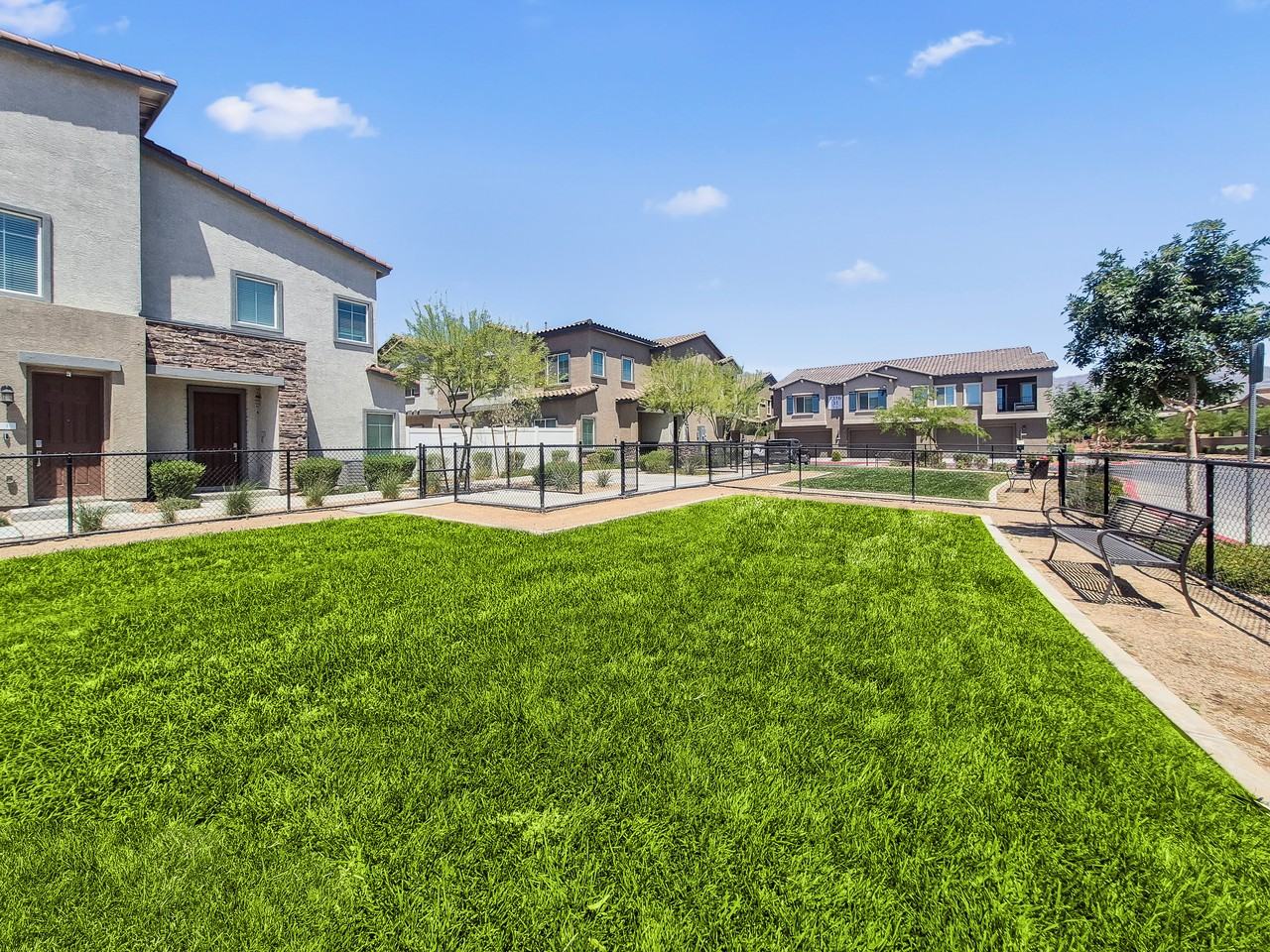 820 Poplar Street - Photo 2 of 16