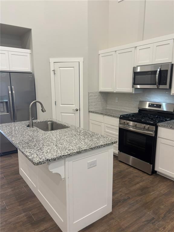 471 Azurite Road - Photo 5 of 19