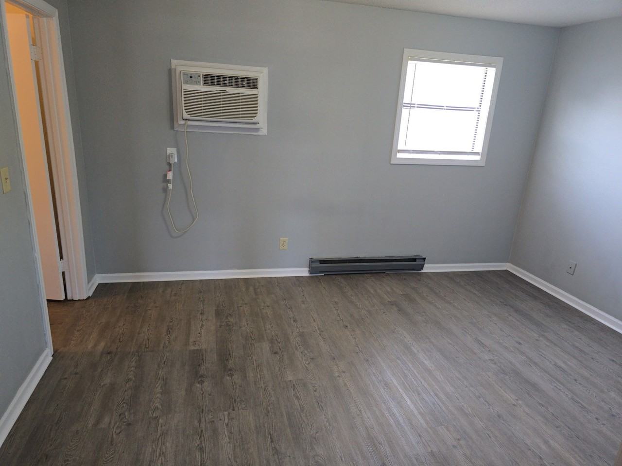 SHATTALON TERRACE APARTMENTS - Photo 3 of 23
