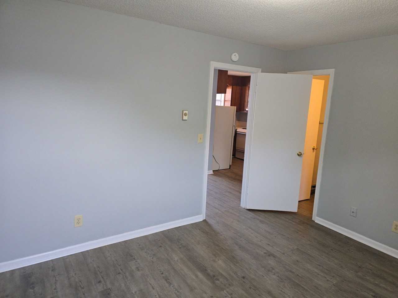 SHATTALON TERRACE APARTMENTS - Photo 5 of 23