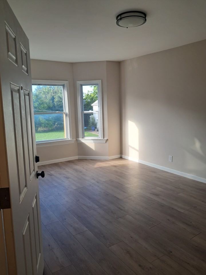 10417 Columbia Avenue - Photo 5 of 50