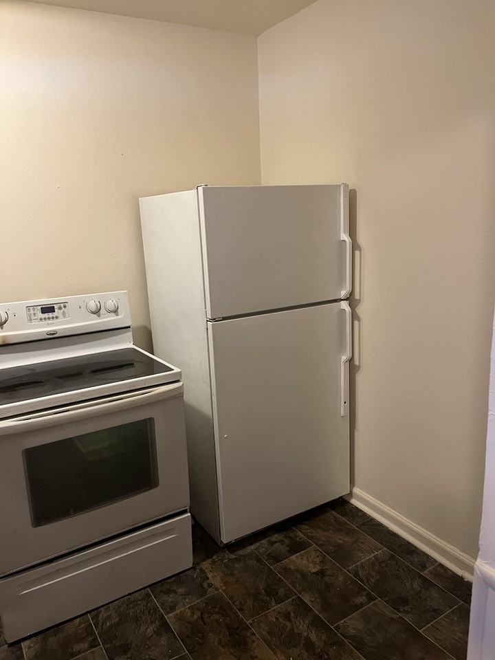 2662-2678 North Main Street - Photo 2 of 11