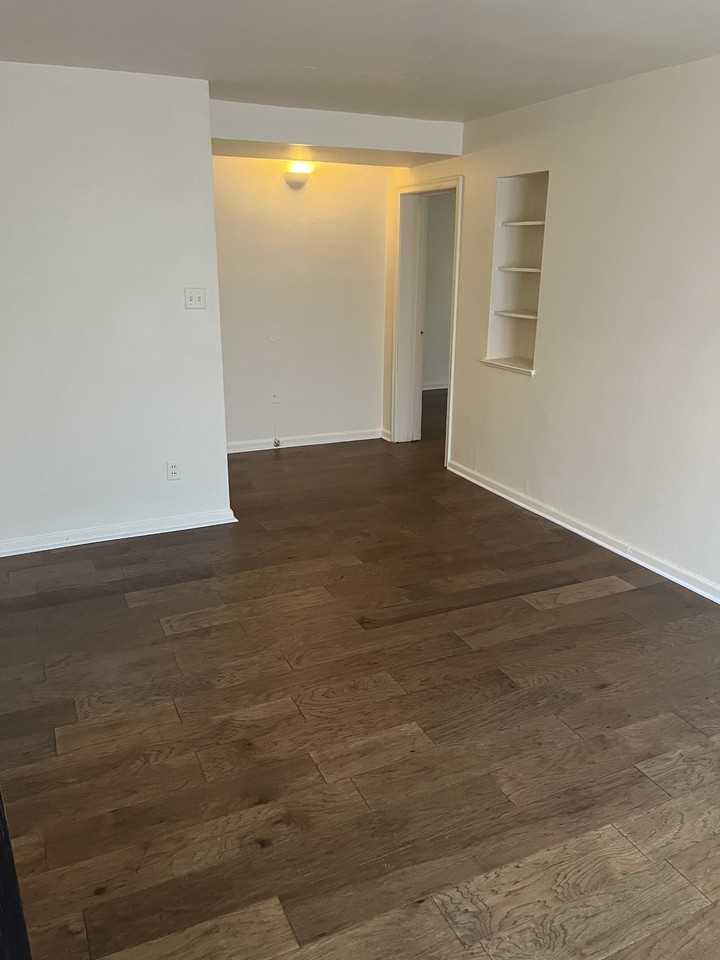 2662-2678 North Main Street - Photo 5 of 11