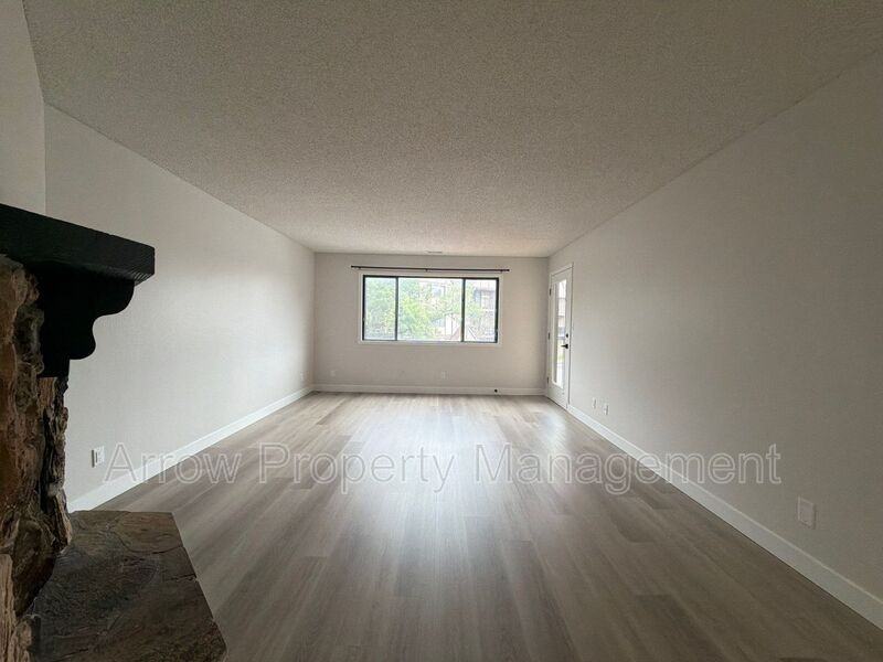 2334 N 44th St #17 - Photo 5 of 21