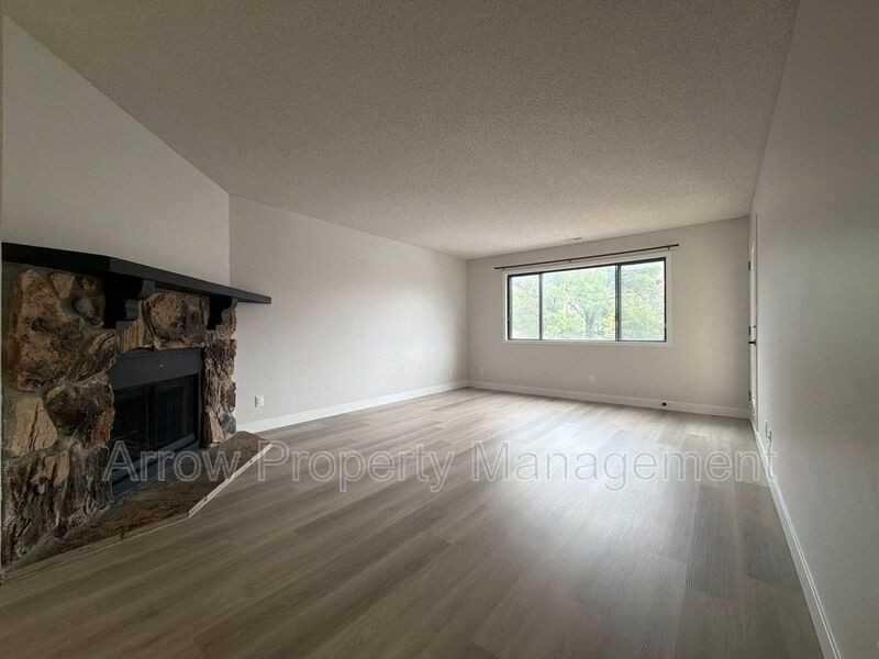 2334 N 44th St #17 - Photo 6 of 21