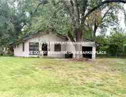 featured image of 6200 N Park Ave