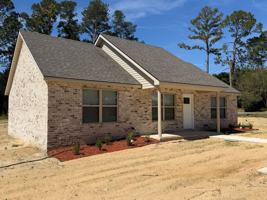 featured image of 687 N Washington St