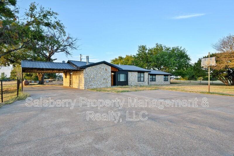 1095 County Rd - Photo 2 of 31
